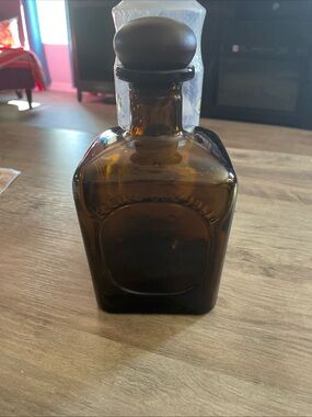 Vintage Don Julio tequila Square Amber glass bottle w cork stopper EMPTY GL483